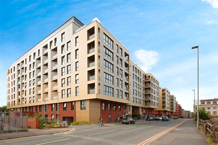1 Bedroom Flat For Sale In Adelphi Street, Salford, Greater Manchester, M3