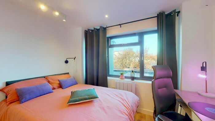 Studio To Rent In Court Way, London, W3