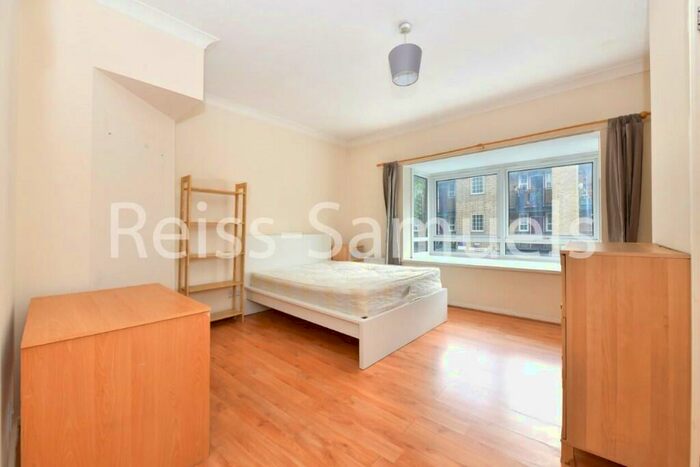 5 Bedroom Town House To Rent In Barnfield Place, Isle Of Dogs, Canary Wharf, London, E14