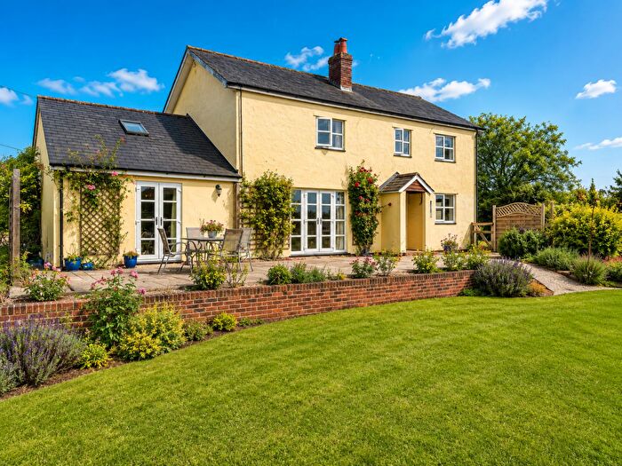 4 Bedroom Detached House For Sale In Waldingfield Road, Sudbury, Sudbury, CO10