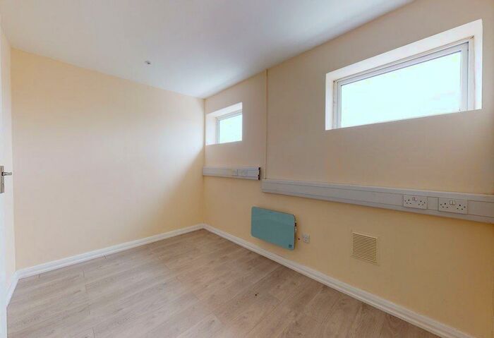 1 Bedroom Bungalow To Rent In Tollgate House, Watling Street, Gravesend, Kent, DA11
