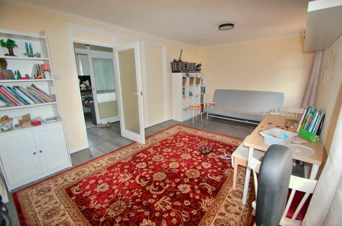 2 Bedroom Apartment To Rent In Woodcote Road, Wallington, SM6