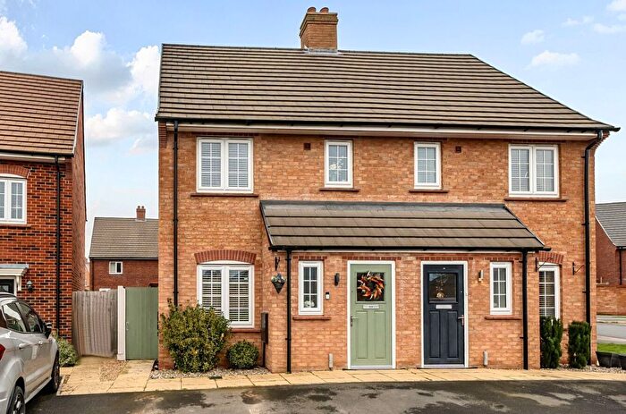 2 Bedroom Semi-detached House For Sale In Saxon Gold Drive, Stewartby, Bedford, MK43