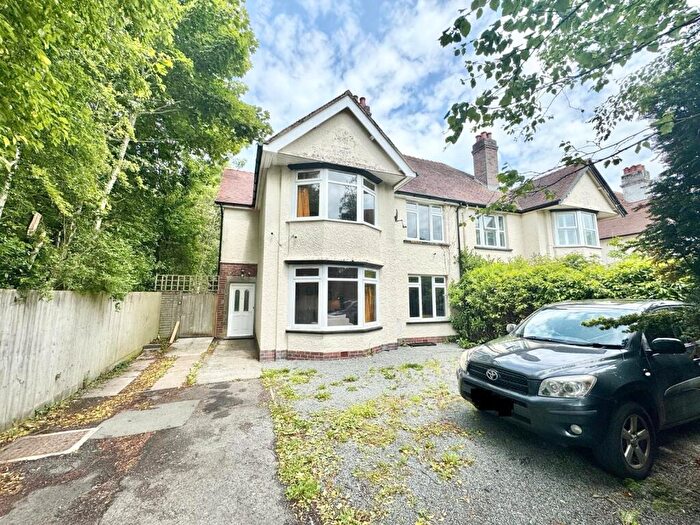 4 Bedroom Semi-Detached House For Sale In Broadway, Llandrindod Wells, Powys, LD1