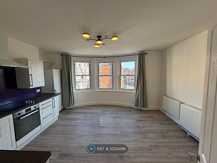 2 Bedroom Flat To Rent In St Swithuns Road, Bournemouth, BH1