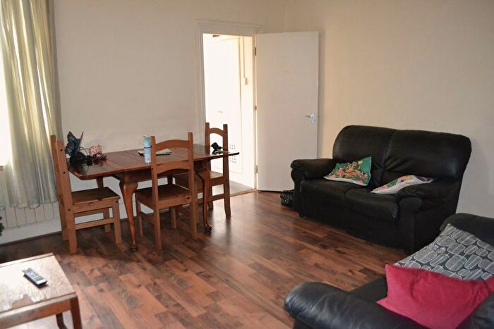 4 Bedroom Property To Rent In Tiverton Road, B29
