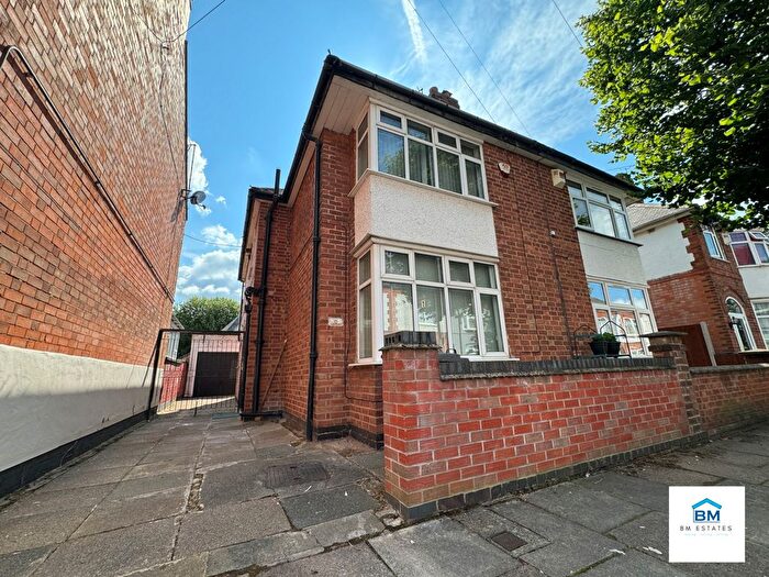 3 Bedroom Semi-Detached House To Rent In Royal Road, Belgrave, LE4