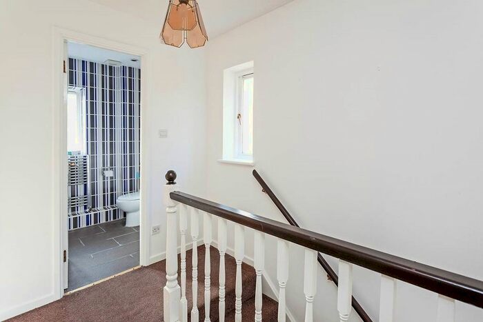 3 Bedroom Semi-Detached House To Rent In Farrow Lane, New Cross Gate, London, SE14