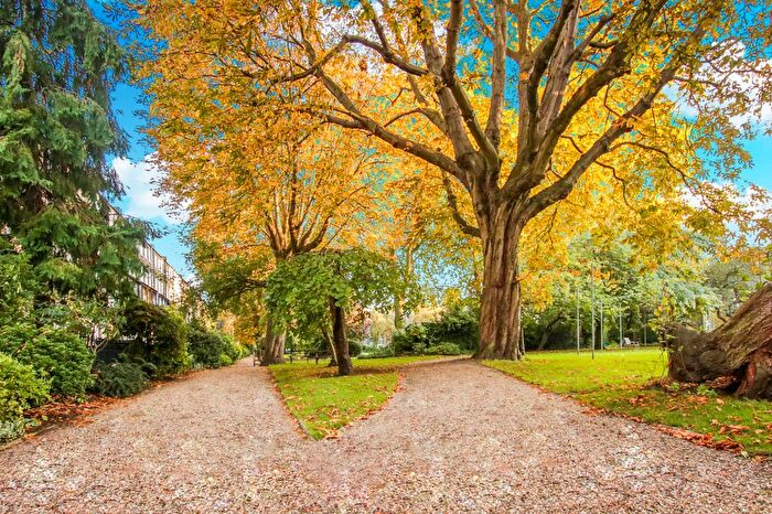 1 Bedroom Flat To Rent In Warwick Road, London, SW5