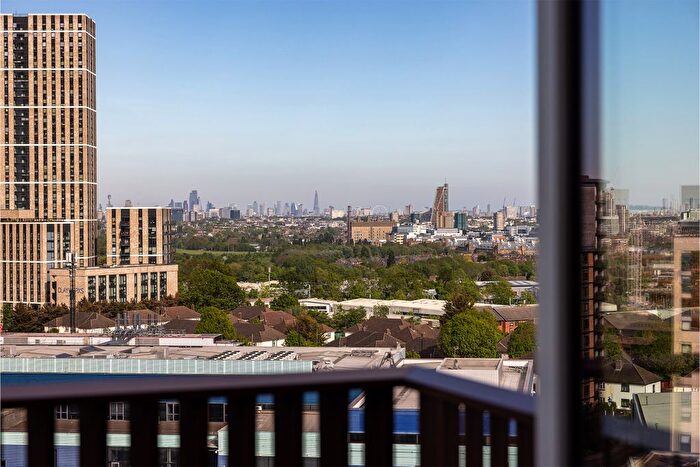 1 Bedroom Flat For Sale In "Peruzzi Residences" At Park View, Acton, W3