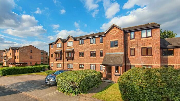 2 Bedroom Apartment To Rent In Moorymead Close, Watton At Stone, SG14