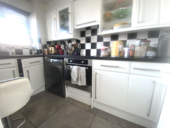 1 Bedroom Flat To Rent In Oakley Close, Grays, Essex, RM20