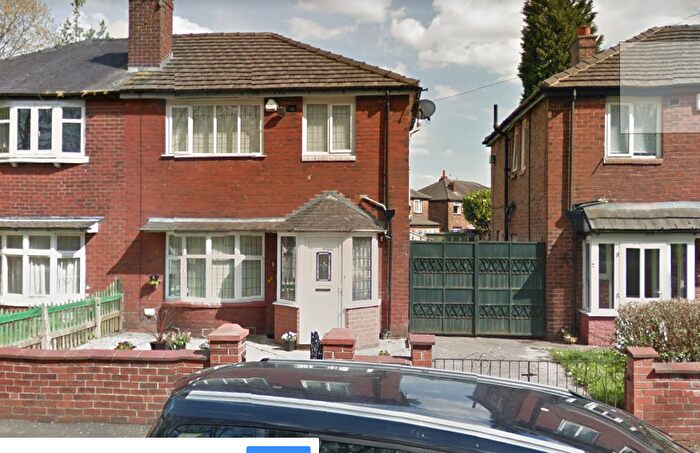 3 Bedroom Semi-Detached House To Rent In Birch Hall Lane, Manchester, M13