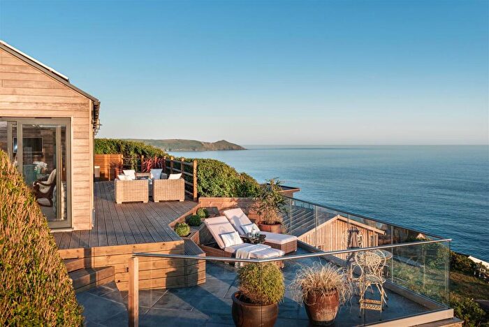 1 Bedroom Detached Bungalow For Sale In Freathy Cliff | Millbrook, PL10