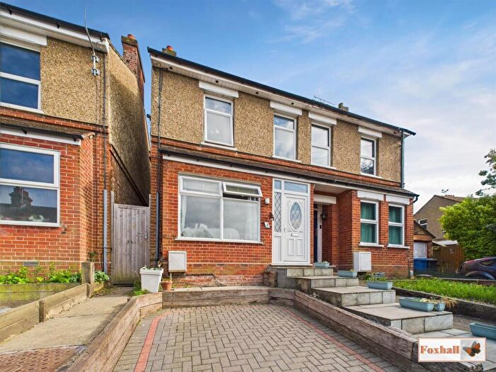 3 Bedroom Semi Detached House For Sale In Grange Road, Ipswich, IP4