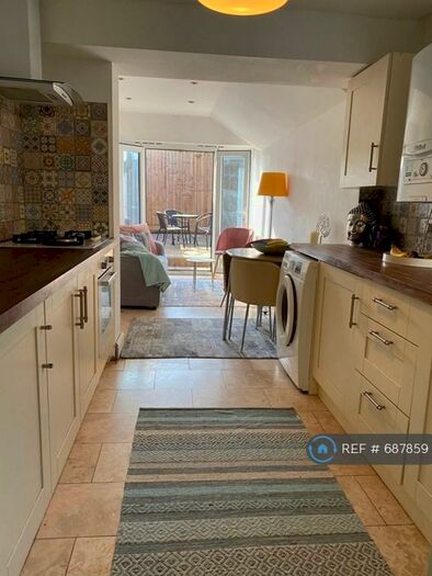 2 Bedroom Flat To Rent In Southchurch Avenue, Southend On Sea, SS1