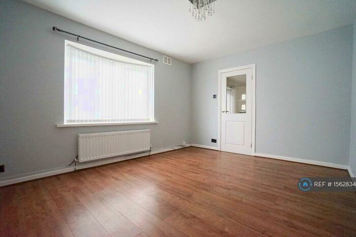 3 Bedroom Semi-Detached House To Rent In Cumberland Road, Consett, DH8