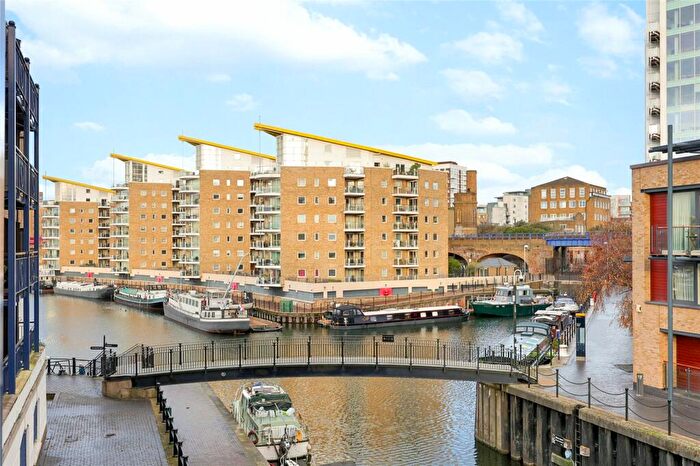 2 Bedroom Apartment To Rent In Victory Place, E14