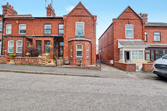 2 Bedroom End Of Terrace House For Sale In Stanleigh Road, Overseal, DE12