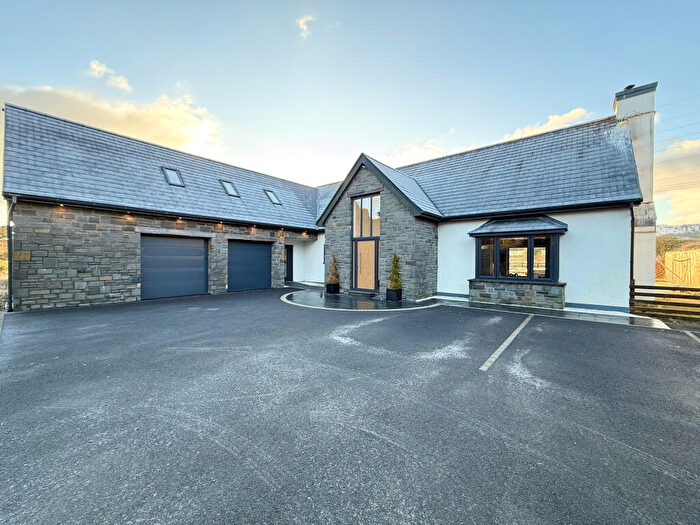 5 Bedroom Detached House For Sale In Cynlas Drive, Rhigos, Aberdare, CF44