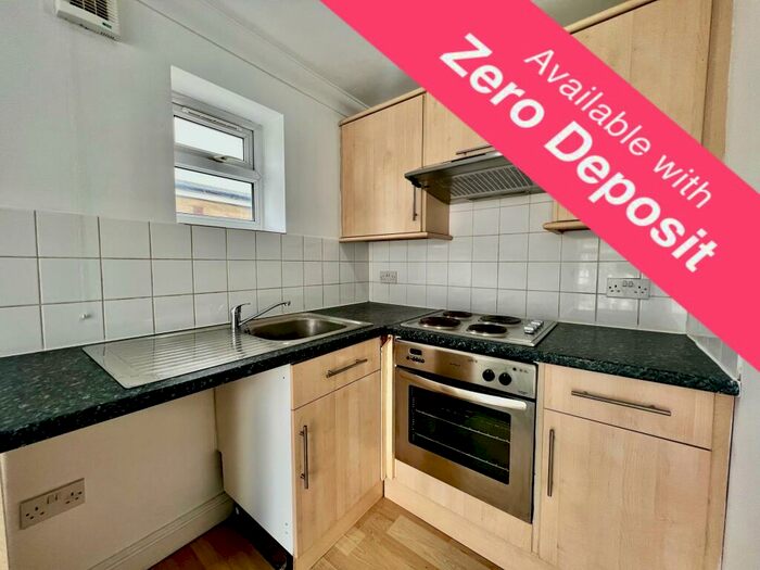 1 Bedroom Apartment To Rent In Alhambra Road, Southsea, PO4