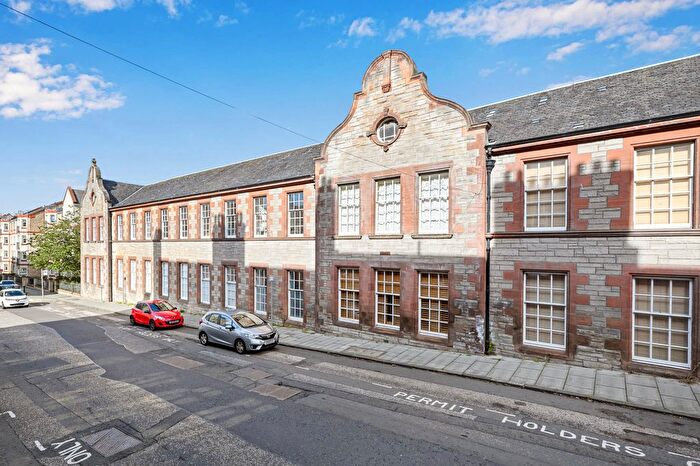 3 Bedroom Town House For Sale In Sinclair Place, Shandon, Edinburgh, EH11