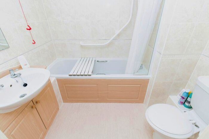 1 Bedroom Flat For Sale In Joules Court, Stone, ST15