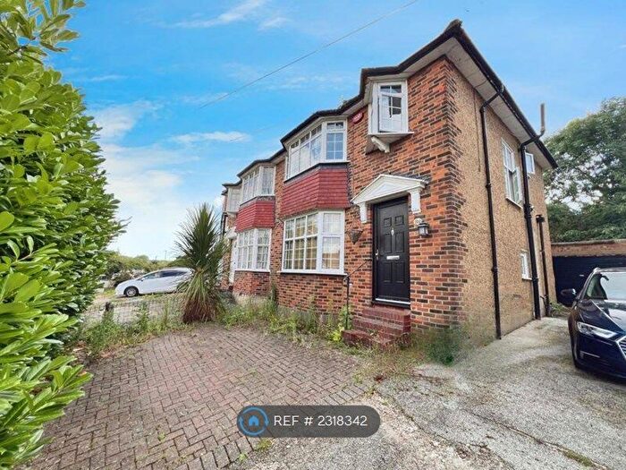 3 Bedroom Semi-Detached House To Rent In Farm Road, London, HA8
