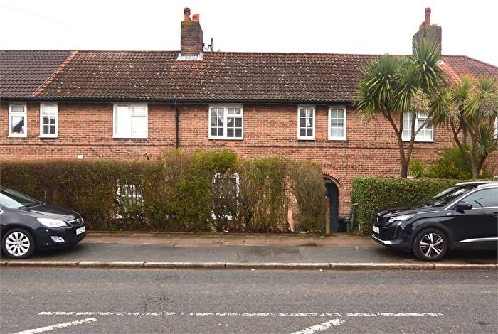 2 Bedroom Maisonette To Rent In Northover Road, Bromley, BR1