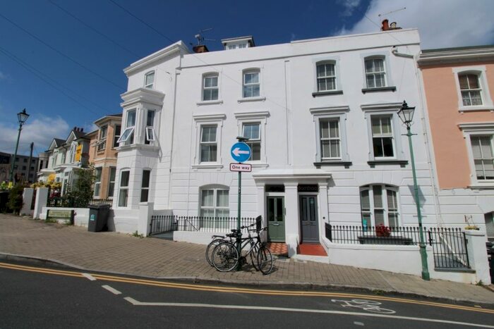 1 Bedroom Flat To Rent In Upper Terrace Road, Bournemouth, BH2
