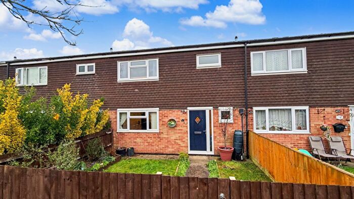 3 Bedroom Terraced House For Sale In Blenheim Drive, Bicester, OX26