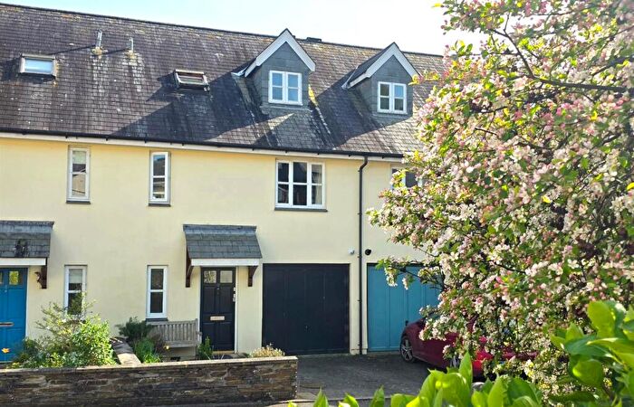 3 Bedroom Town House For Sale In Vigo Mews, Tavistock, PL19