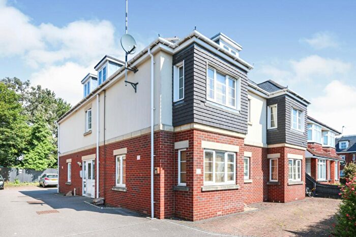 1 Bedroom Flat To Rent In Bournemouth, BH8