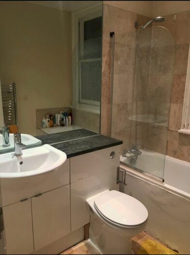 3 Bedroom Flat To Rent In New Kings Road, London SW6