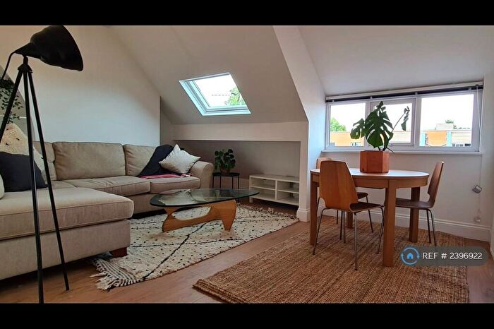 1 Bedroom Penthouse To Rent In Albany Road, Manchester, M21