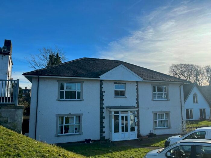 1 Bedroom Flat To Rent In Llanbadarn Fawr, Aberystwyth, Cardiganshire, SY23