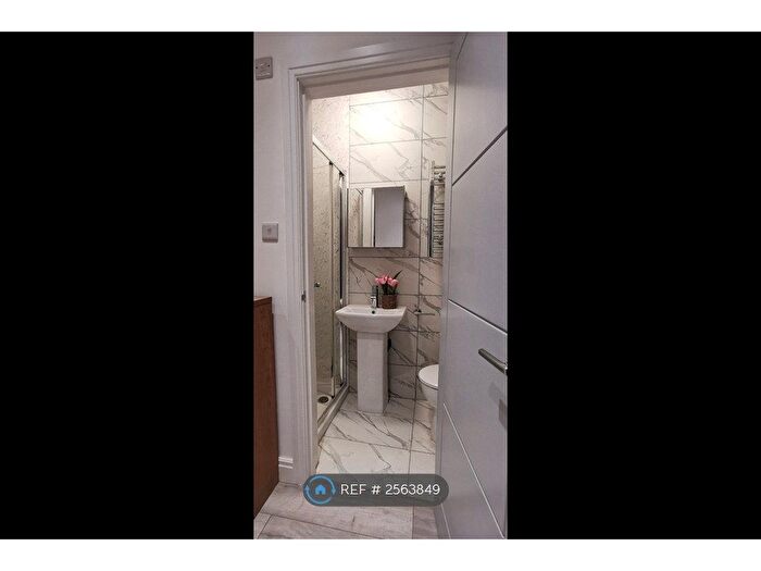 1 Bedroom Flat To Rent In Ilkeston Road, Nottingham, NG7