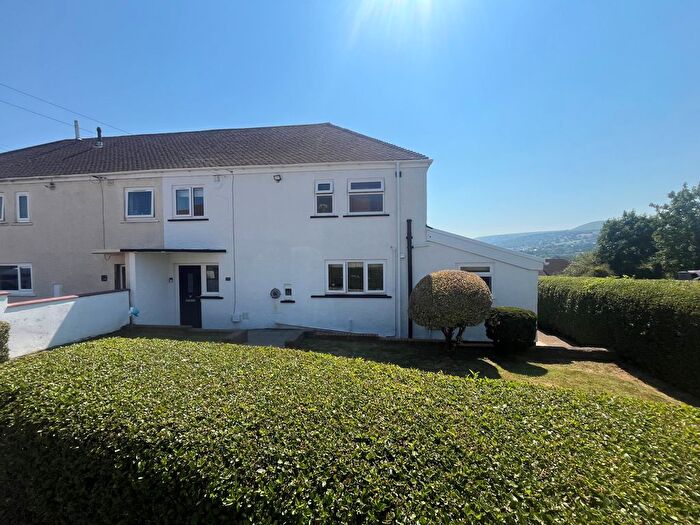 3 Bedroom Property To Rent In Festival Crescent, Pontypool, NP4