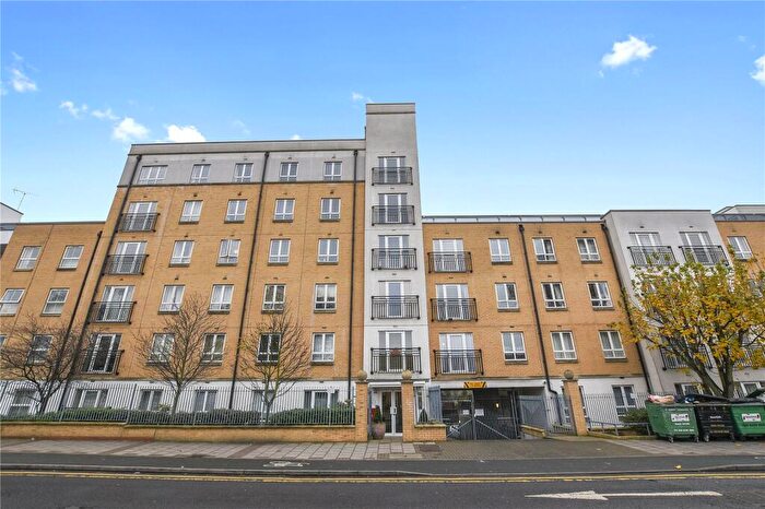 1 Bedroom Flat To Rent In Granite Apartments, Windmill Lane, London, E15