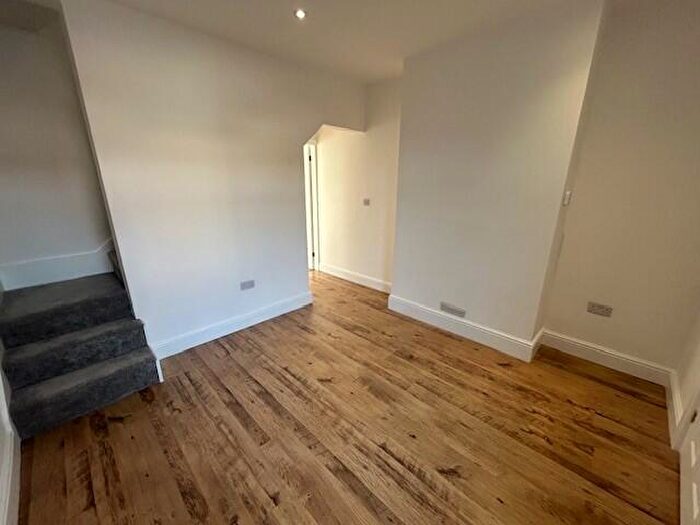 2 Bedroom House To Rent In Albany Terrace, Lincoln, LN5
