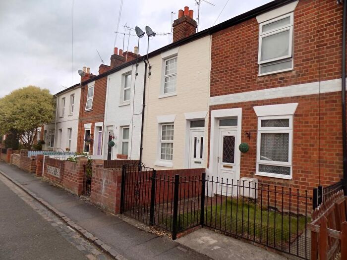 2 Bedroom Terraced House To Rent In Western Road, Reading, RG1
