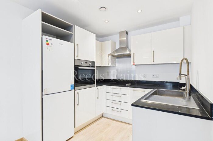 1 Bedroom Apartment For Sale In William Mundy Way, Dartford, Kent, DA1