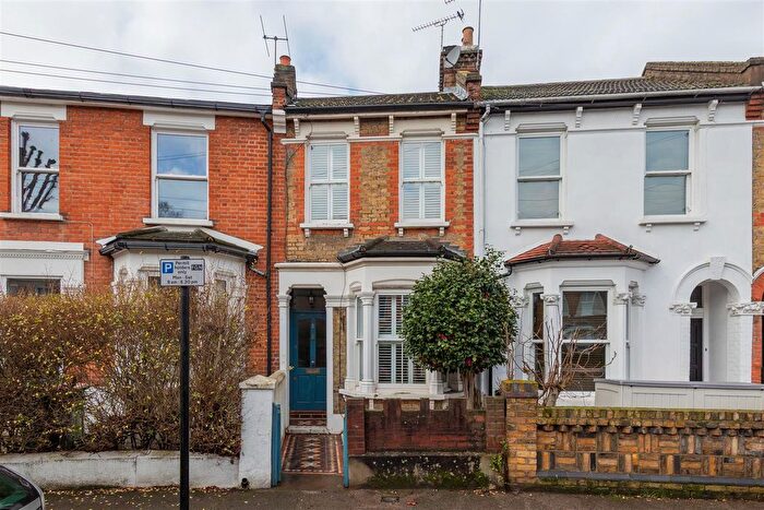3 Bedroom Property For Sale In Ridley Road, Forest Gate, E7