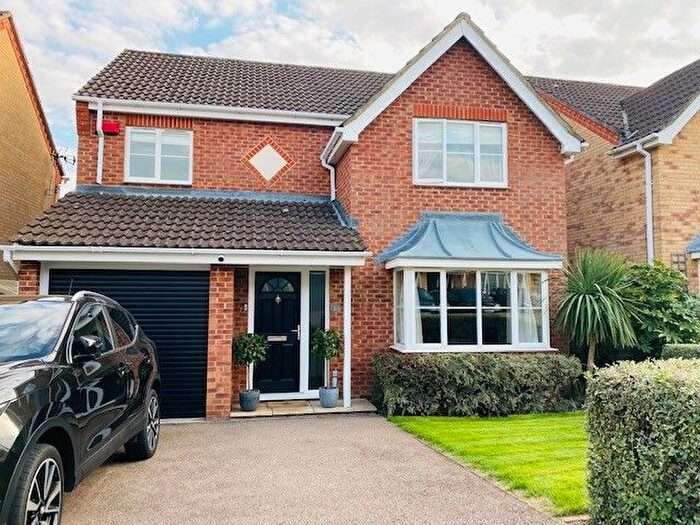 4 Bedroom Property To Rent In Lovering Road, Waltham Cross, EN7