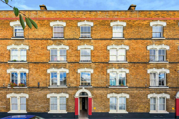 2 Bedroom Apartment To Rent In Iliffe Street, London, SE17