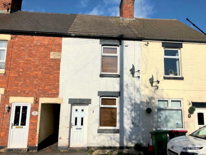 2 Bedroom Terraced House To Rent In Nuneaton Road, Hartshill, CV10