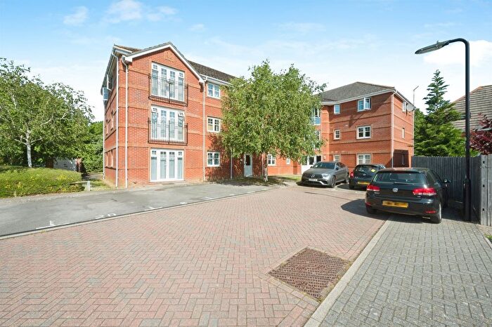2 Bedroom Flat For Sale In Tommy Green Walk, Eastleigh, SO50