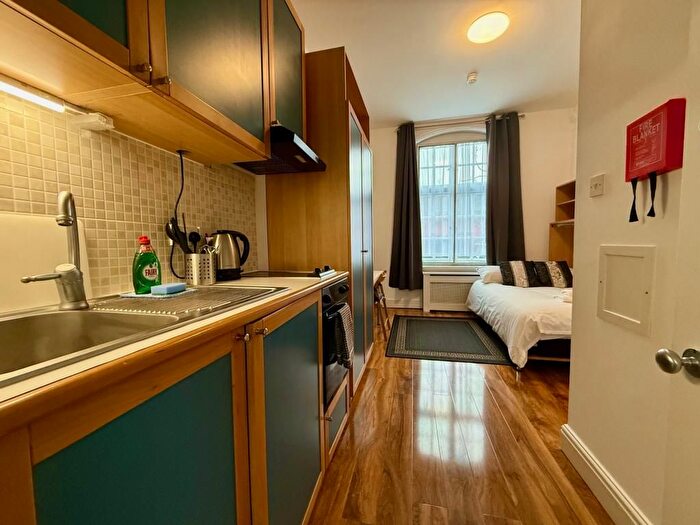 Studio To Rent In Fulham Palace Road, Hammersmith, London, W6