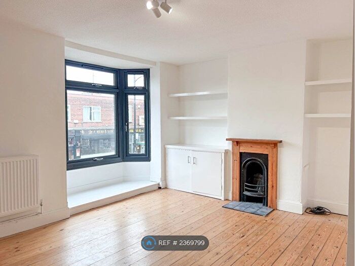 1 Bedroom Maisonette To Rent In Mill Road, Cambridge, CB1