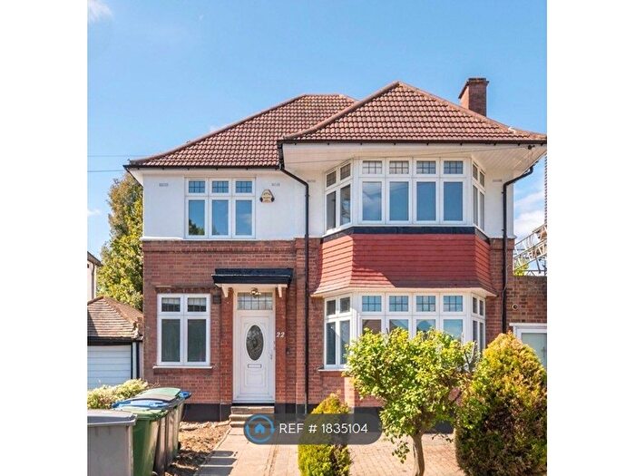 5 Bedroom Semi-Detached House To Rent In The Avenue, Wembley, HA9